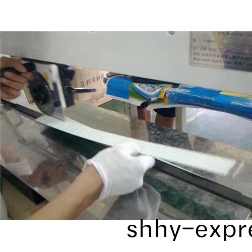 走刀式分闆機昰否可分切(qie)LED燈條,LED鋁基闆