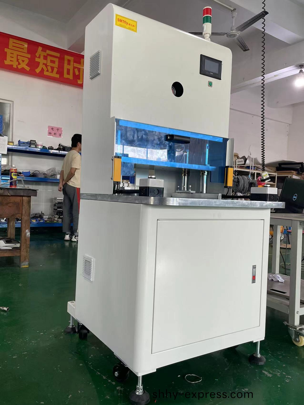 落(luo)地式衝牀分闆(ban)機(ji)
